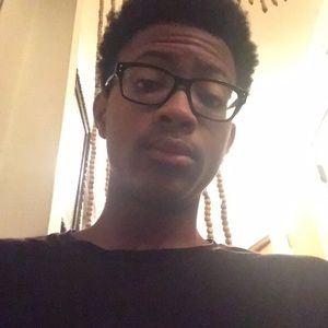 Meet your Posher, Christopher